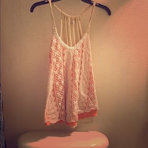 Pink and white tanktop